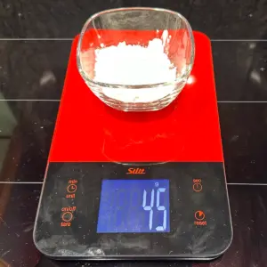 cmb germancheesecake step04 weighingcornstarch en