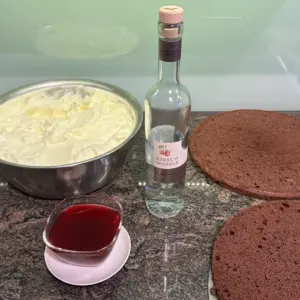 cmb blackforestcake step08 cherries kirsch brandy de