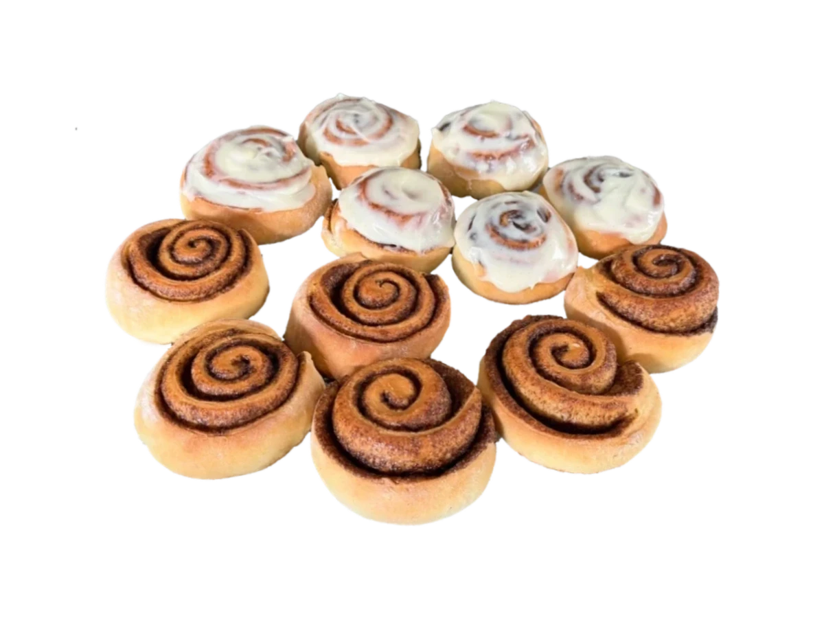 Amerikanische Zimtschnecken mit Frosting